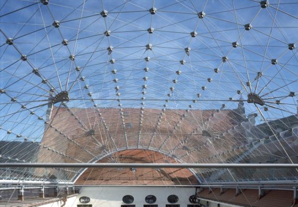 Fig. 8 Barrel-vault roof of the Maximilianmuseum, Augsburg (©seele).