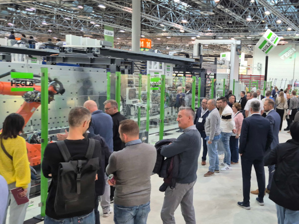 Hegla at glasstec