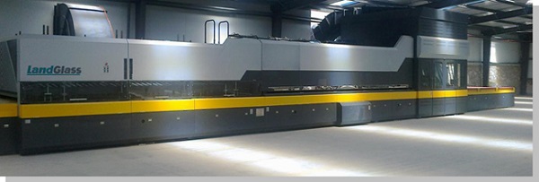 Company： Lanzhou Deao Aluminum and Plastic Fenestration Co., Ltd.      Machine： Flat and Bent Bi-directional JetConvection Glass Tempering Furnace 