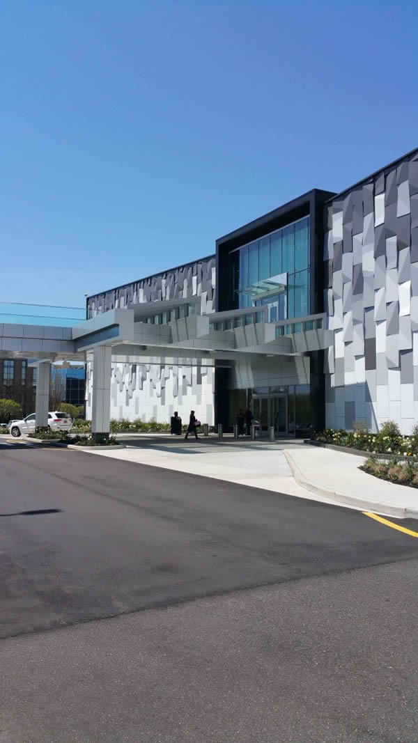  Structural Glazing Highlights the Entrances of Neiman Marcus at Roosevelt Field Mall