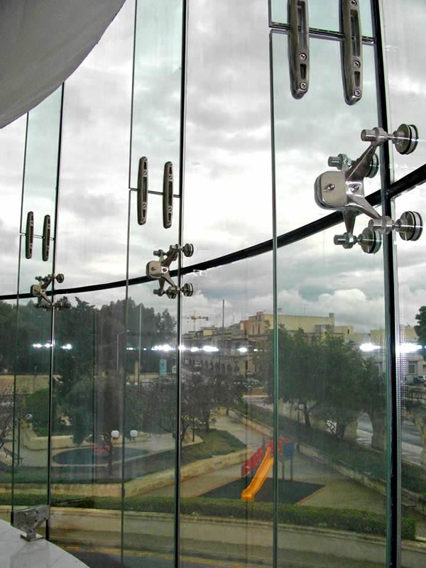 Spider Glass Curtain Walls – Bolted Point Fixed Glazing | glassonweb.com