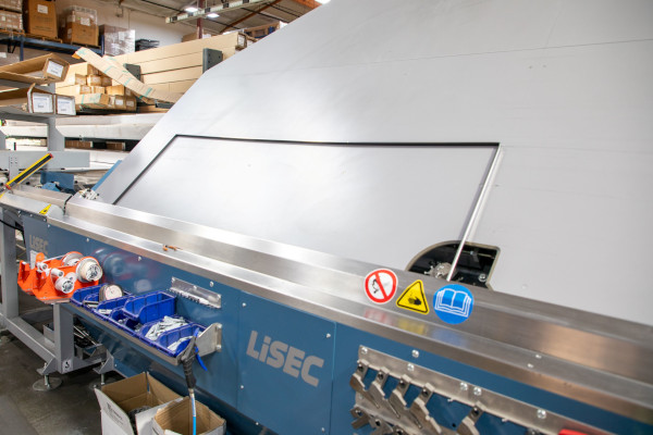 A Unique Partnership: Commercial Display Systems and LiSEC Revolutionize the Refrigeration Door Industry