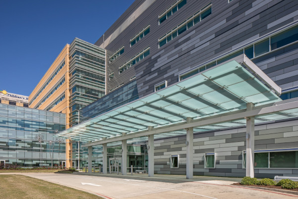 Solarban® 90 Glass Atrium and Windows Daylight Children's of Mississippi Hospital