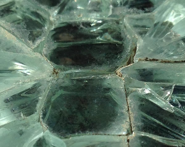Glass that has been shattered due to an NiS stone. Picture:Giorgio Marfella