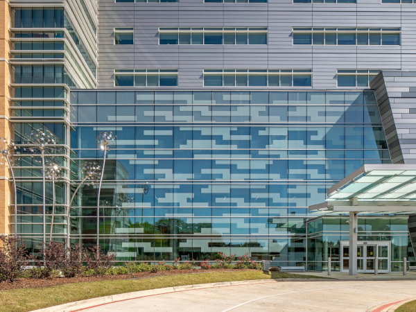 Solarban® 90 Glass Atrium and Windows Daylight Children's of Mississippi Hospital