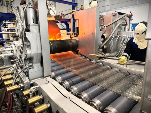 First Glass Successfully Rolled from Experimental Furnace First Glass Successfully Rolled from Experimental Furnace