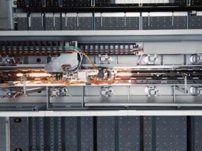 LiSEC VSL-A tandem - The world's fastest automatic laminated glass cutting LiSEC VSL-A tandem - The world's fastest automatic laminated glass cutting