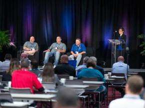 Panel Discussion During a Past Glazing Executives Forum Panel Discussion During a Past Glazing Executives Forum