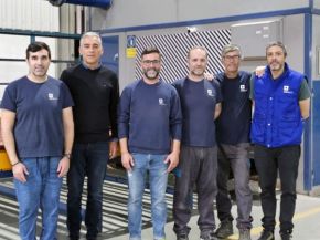 Vitropor team from left: Jose Pereira, CNC/Tempering/Maintenance; Pedro Aguiar, Management; Jose Oliveira, Tempering; Filipe Caetano, Cutting/Tempering/Maintenance; José Dias, Maintenance/Installation; and Hugo Rainha, R&D/Maintenance. Vitropor team from left: Jose Pereira, CNC/Tempering/Maintenance; Pedro Aguiar, Management; Jose Oliveira, Tempering; Filipe Caetano, Cutting/Tempering/Maintenance; José Dias, Maintenance/Installation; and Hugo Rainha, R&D/Maintenance.