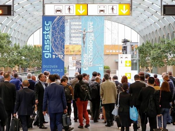 International glazing community celebrates innovation at the Glasstec show in Dusseldof