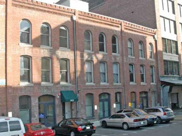 University of Washington-Tacoma McDonald-Smith Building completes historical window replacement