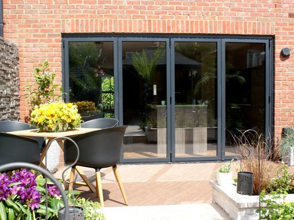 Dekko brings Bi-Folds to Banbury for ITV’s Love Your Home and Garden