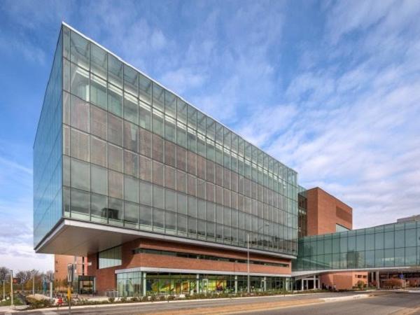 Health education building at University of Kansas glazed with Solarban 70XL, Solarban 72 Starphire glasses by Vitro Glass 