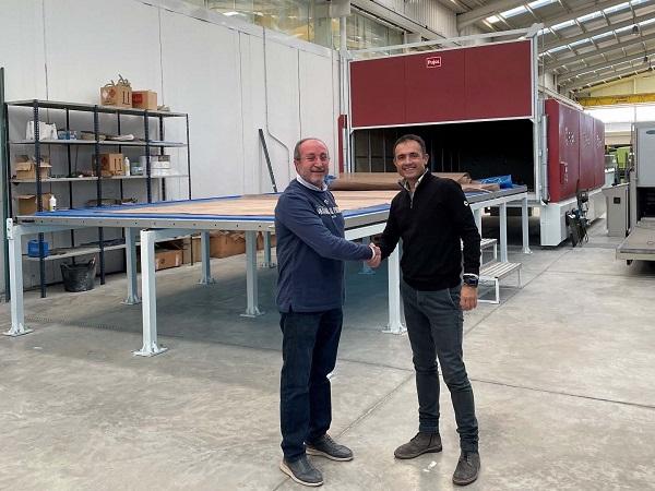 Hornos Pujol delivers a new oven to Cerviglas for curved laminated glass manufacturing