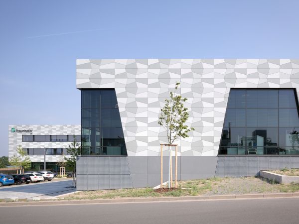 Okalux Enhances Fraunhofer-Zentrum’s Innovative Design