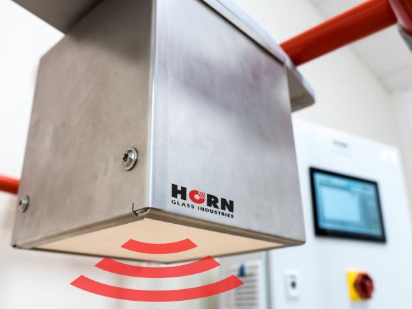 HORN HRD-BEAM - Contactless glass level measurement based on radar technology