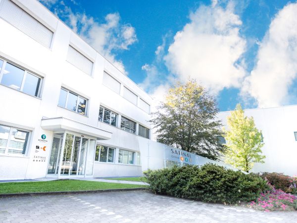 Satinal to establish new logistics hub in Southern Italy for STRATO® EVA interlayers Satinal to establish new logistics hub in Southern Italy for STRATO® EVA interlayers