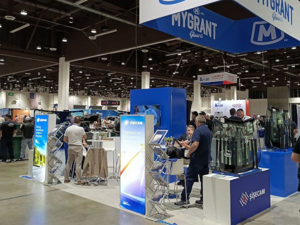 Şişecam Showcased Innovative Products at Auto Glass Week  Şişecam Showcased Innovative Products at Auto Glass Week