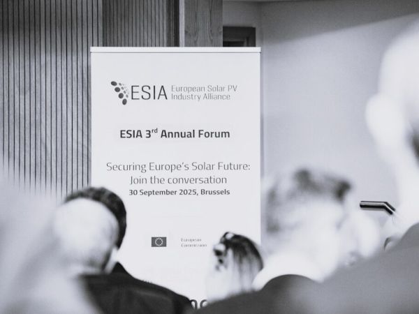 Glass for Europe defends a full value chain approach for rebuilding solar manufacturing in Europe Glass for Europe defends a full value chain approach for rebuilding solar manufacturing in Europe