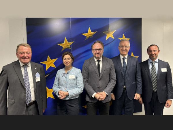 Glass for Europe Meets Commissioner Dan Jørgensen to Discuss Energy, Competitiveness, and Housing Glass for Europe Meets Commissioner Dan Jørgensen to Discuss Energy, Competitiveness, and Housing