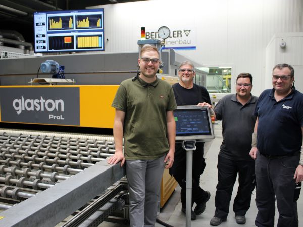 From left: Martin Geiss, Technical Manager; Martin Hammerl, Maintenance; Alexander Frey, Production Level Manager and Thomas Riedl, Production at FLACHGLAS Wernberg GmbH From left: Martin Geiss, Technical Manager; Martin Hammerl, Maintenance; Alexander Frey, Production Level Manager and Thomas Riedl, Production at FLACHGLAS Wernberg GmbH